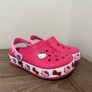 CROCS Hello Kitty Clogs Girls Size J1